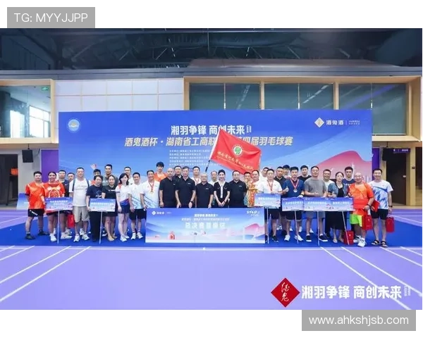 武汉羽毛球队展现卓越耐力实力助力联赛精彩纷呈 武汉羽毛球队展现卓越耐力实力助力联赛精彩纷呈