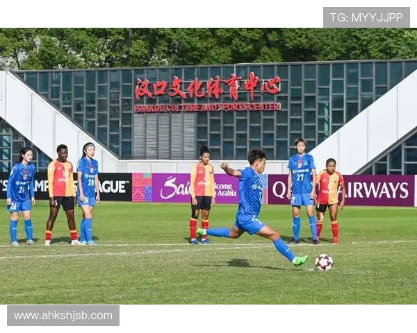 武汉足球队在个人能力排行榜中荣登第四名引发热议