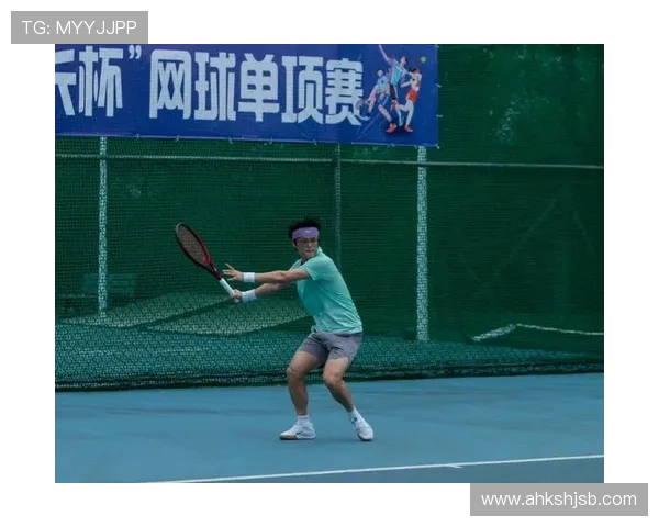 深圳网球队进攻策略揭秘：深度分析与战术演练