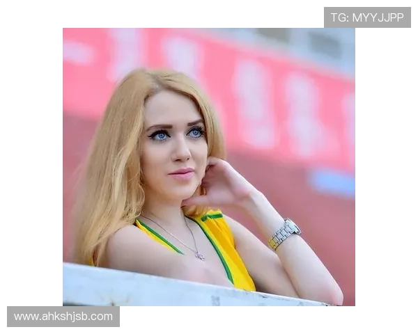 美丽与荣耀的结合美女与足球明星的浪漫婚姻故事